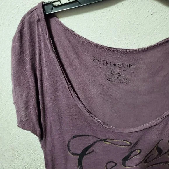 Fifth Sun Purple Short Sleeve Cest La Vie Round Neck Shirt Sz L - Picture 4 of 6